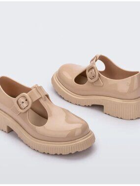 Girl - 3 &4 - NIB Mini Melissa Jackie in Beige Glitter